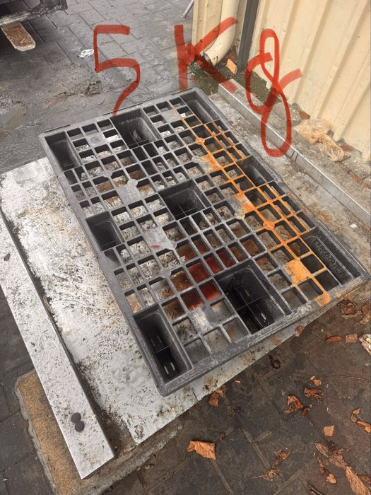 Paleți plastic diferite modele