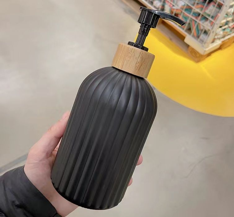 Дозатор для жидкого мыла