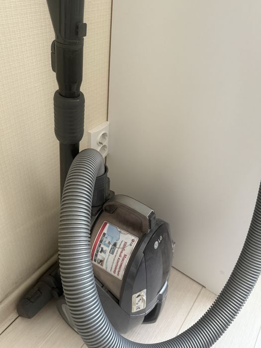 Продам пылесос самовывоз