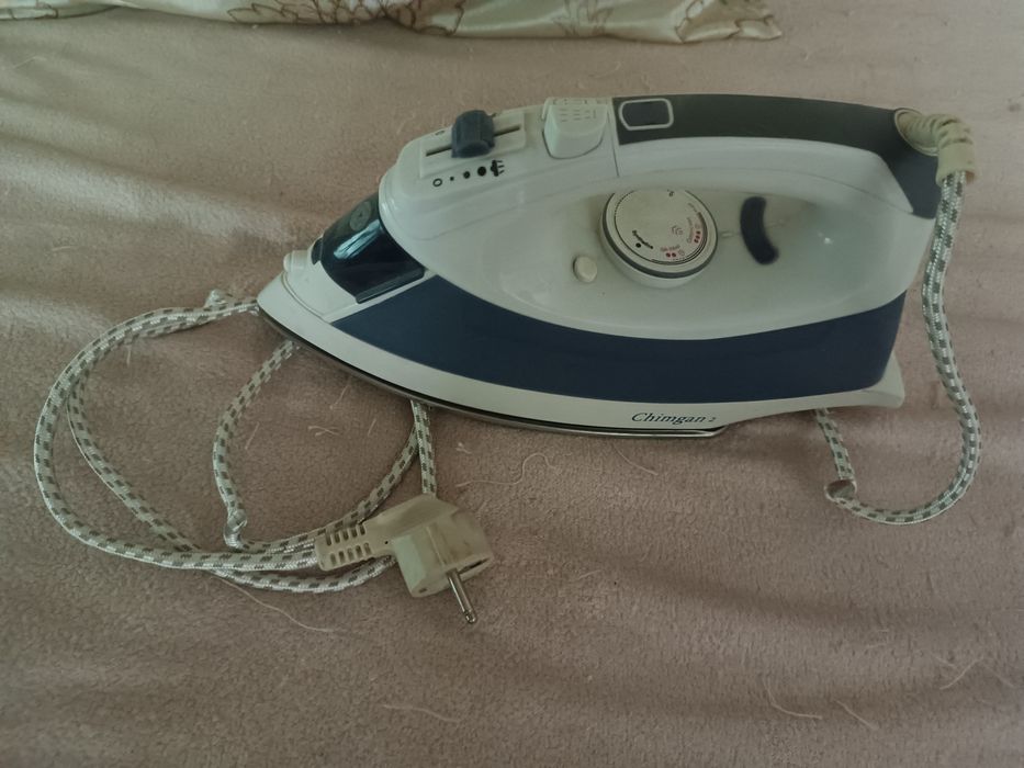 Продам утюг в рабочем состоянии