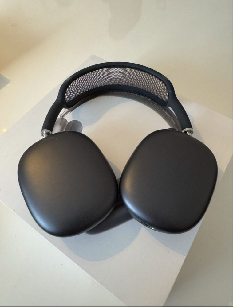 Слушалки Apple AirPods Max