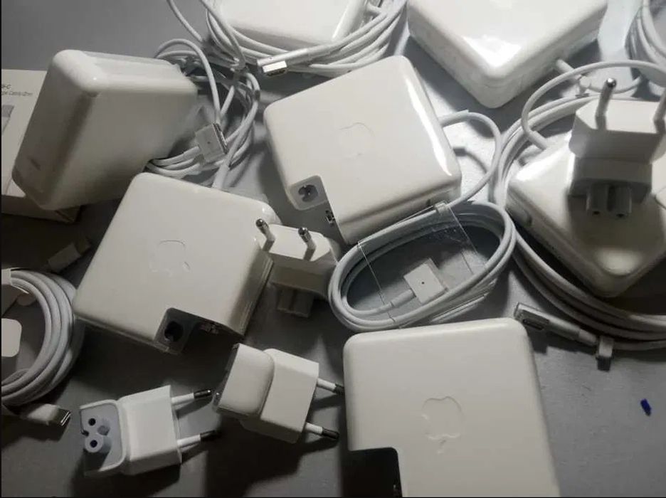 на MacBook 45W (ватт) - зарядка, блок питания