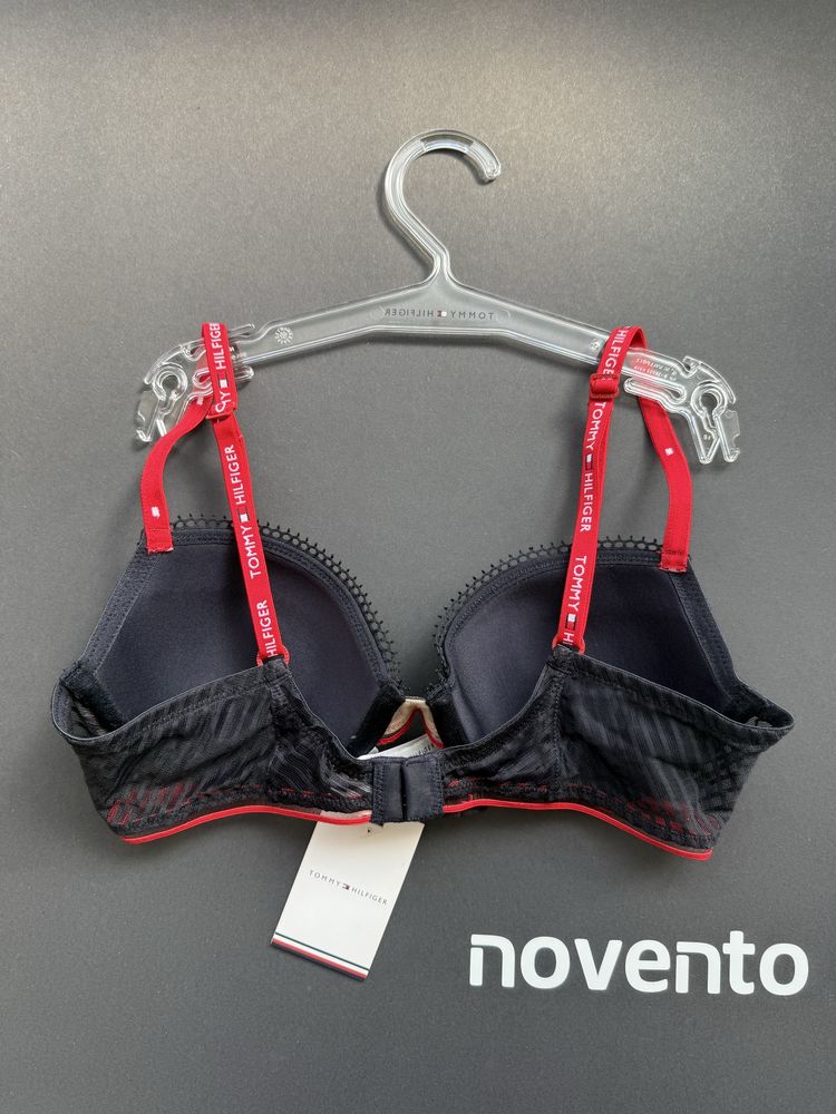 Луксозен сутиен в черно и червено Tommy Hilfiger /75В/