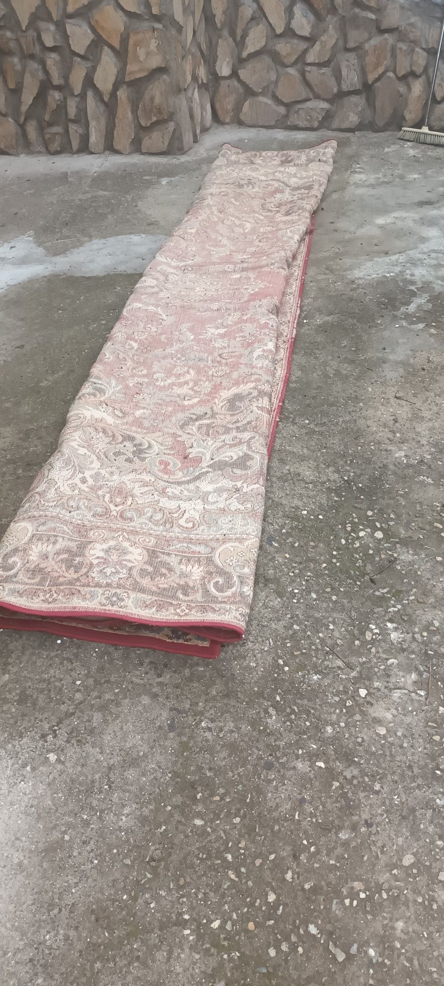 Продавам персийски килими