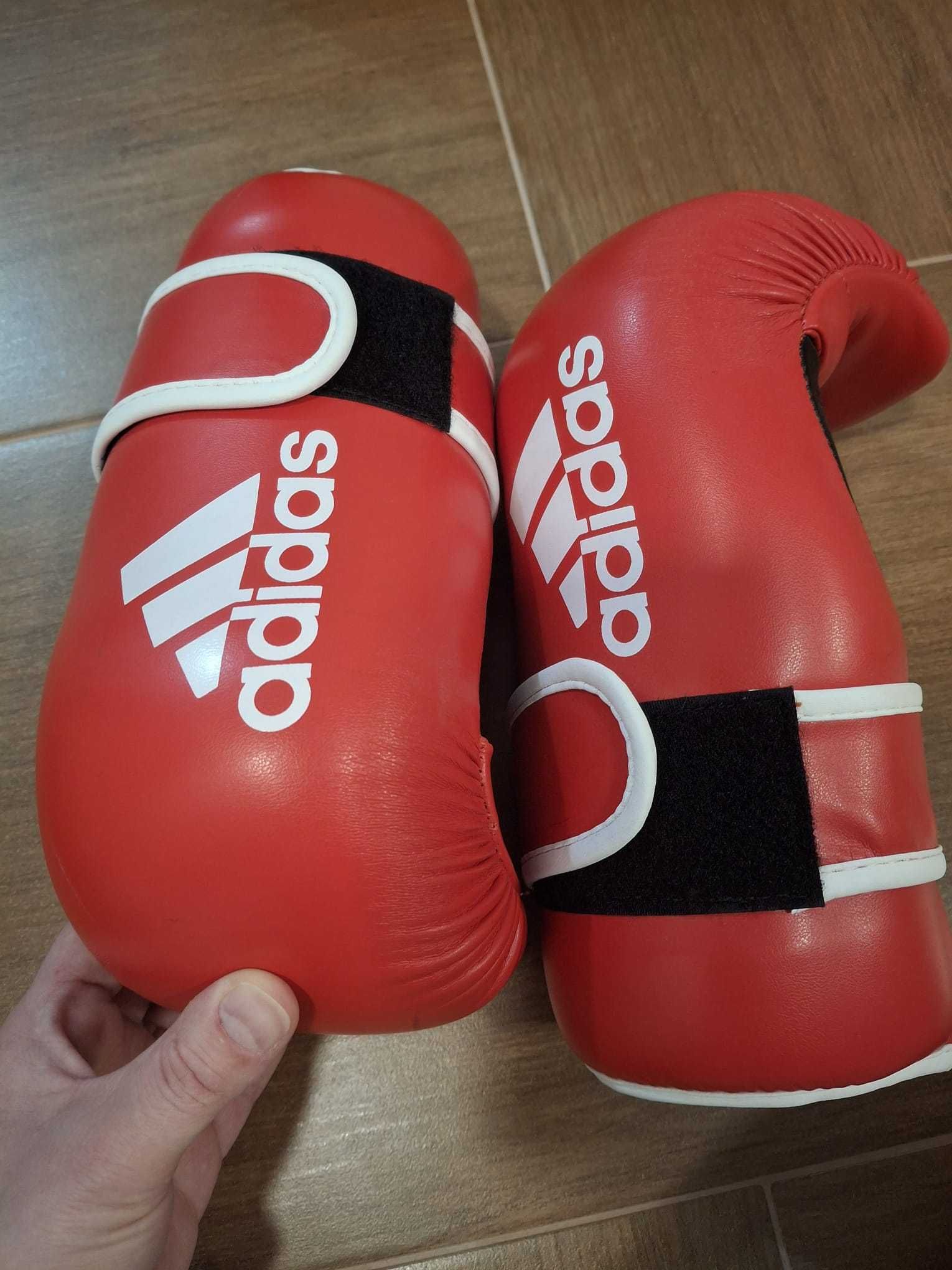 Manusi de box, Adidas, in stare foarte buna