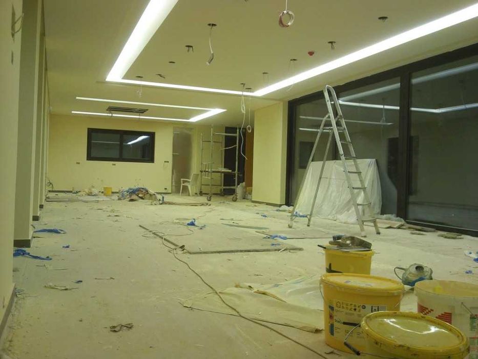 Construcții, amenajări interioare și exterioare