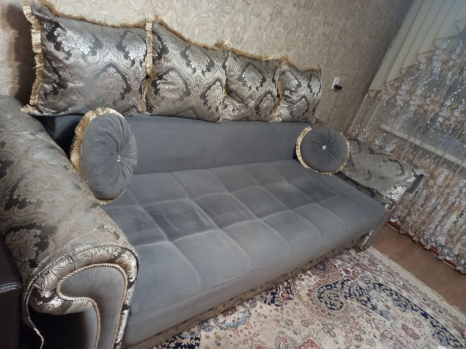 Продам диван раздвижной в отличном состоянии