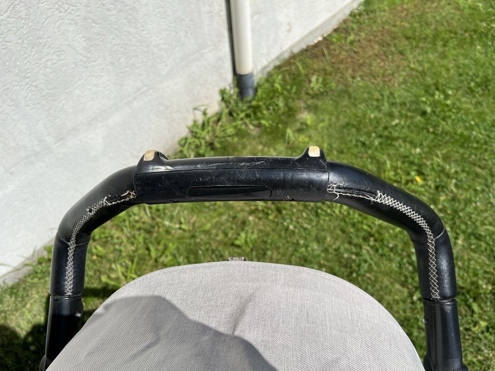 Продавам детска количка Peg Perego Book