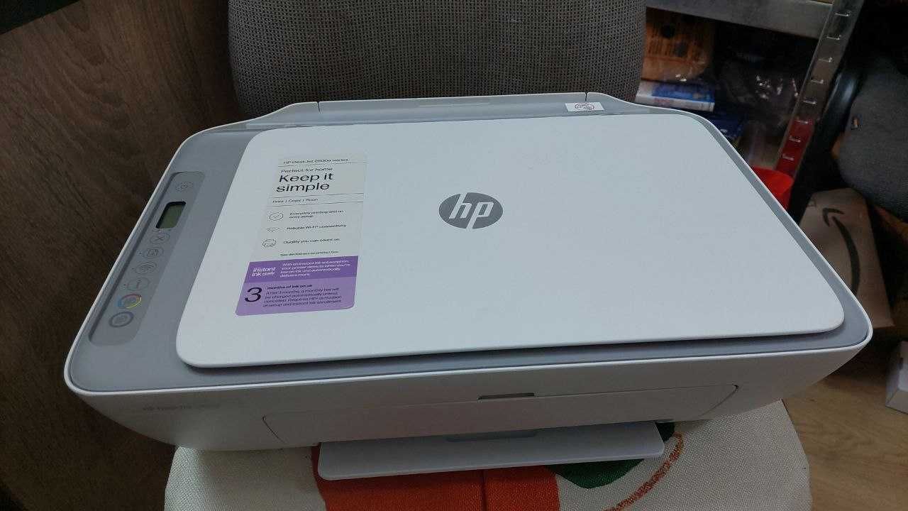 Цветно мастиленоструйно мултифункционално устройство HP DeskJet 2820e
