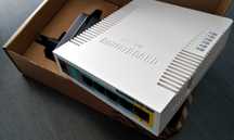 Router wireless Mikrotik RB951Ui-2HnD