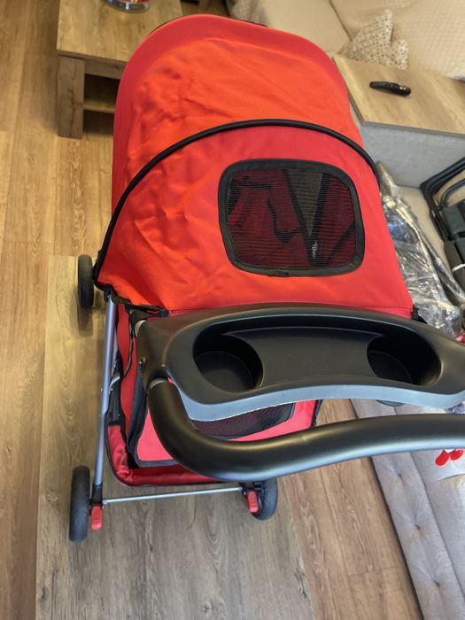 Carucior pentru plimbat animale