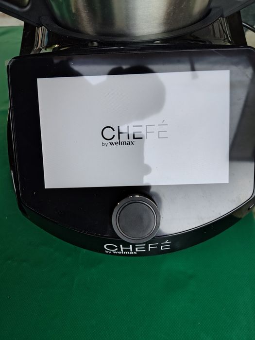 Кухненски робот CHEFE