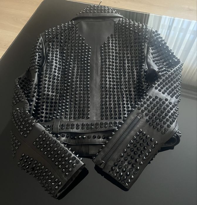 Geaca de piele cu tinte