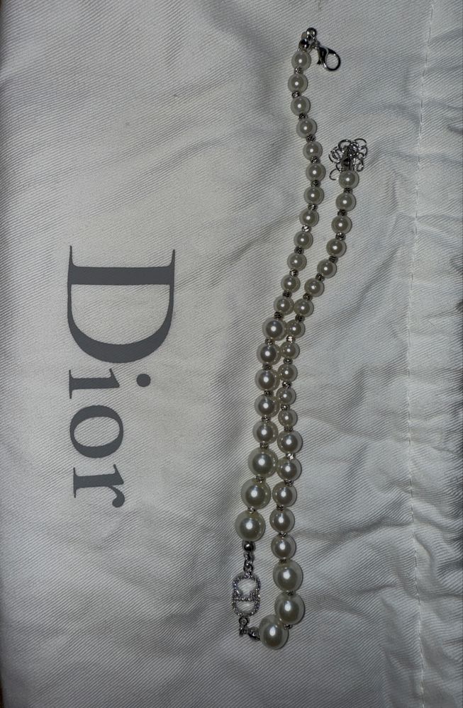Dior обеци и колие