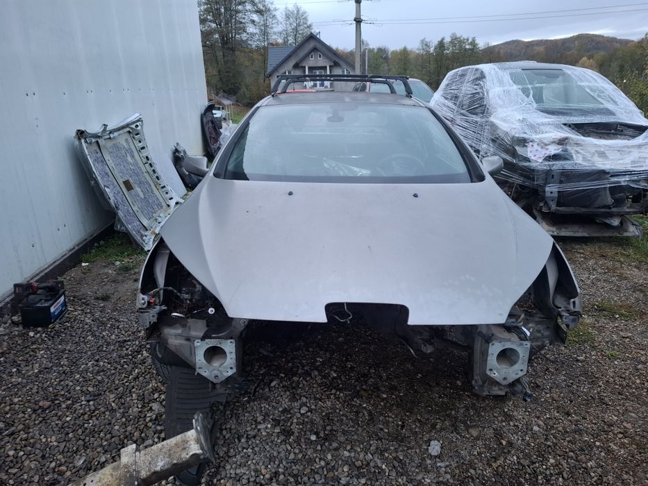 Capota motor pegeot 407 2.0 2005