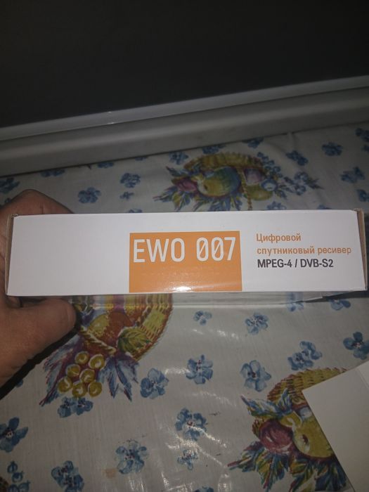 Спутниковый ресивер EWO 007