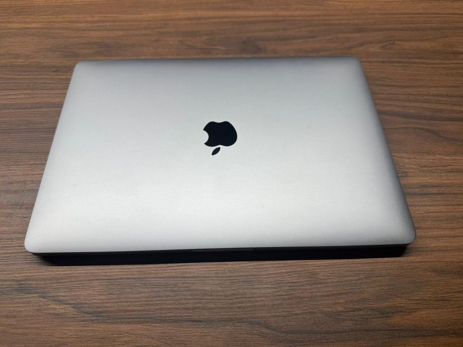 Macbook Pro 13, m1 2020г
