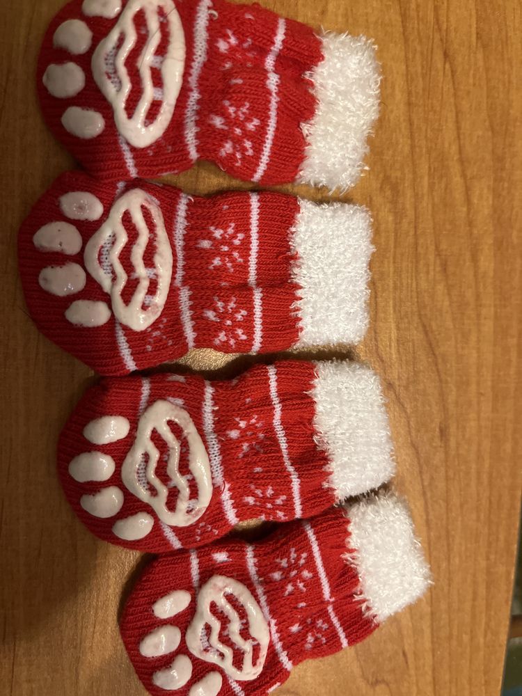 Коледни чорапи за куче