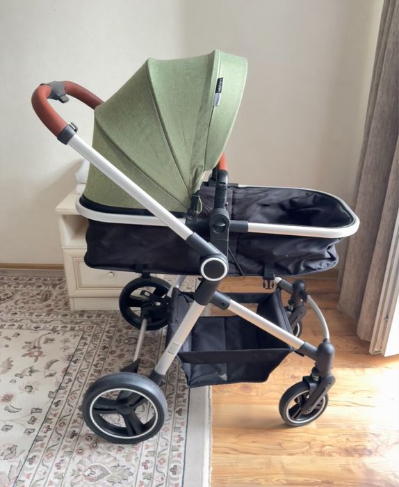 Новая Детская коляска в отличном состоянии