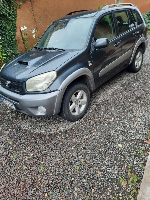 Vând Toyota rav4 sau schimb