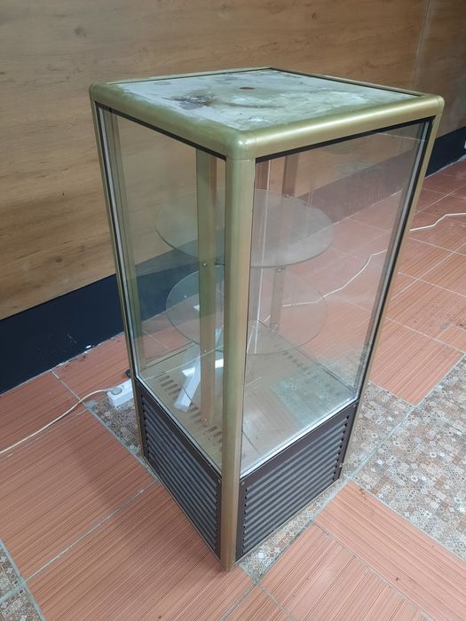 Кондитерский холодильник