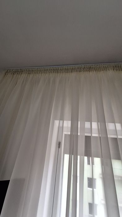 Vând 3 perdele in stare foarte buna