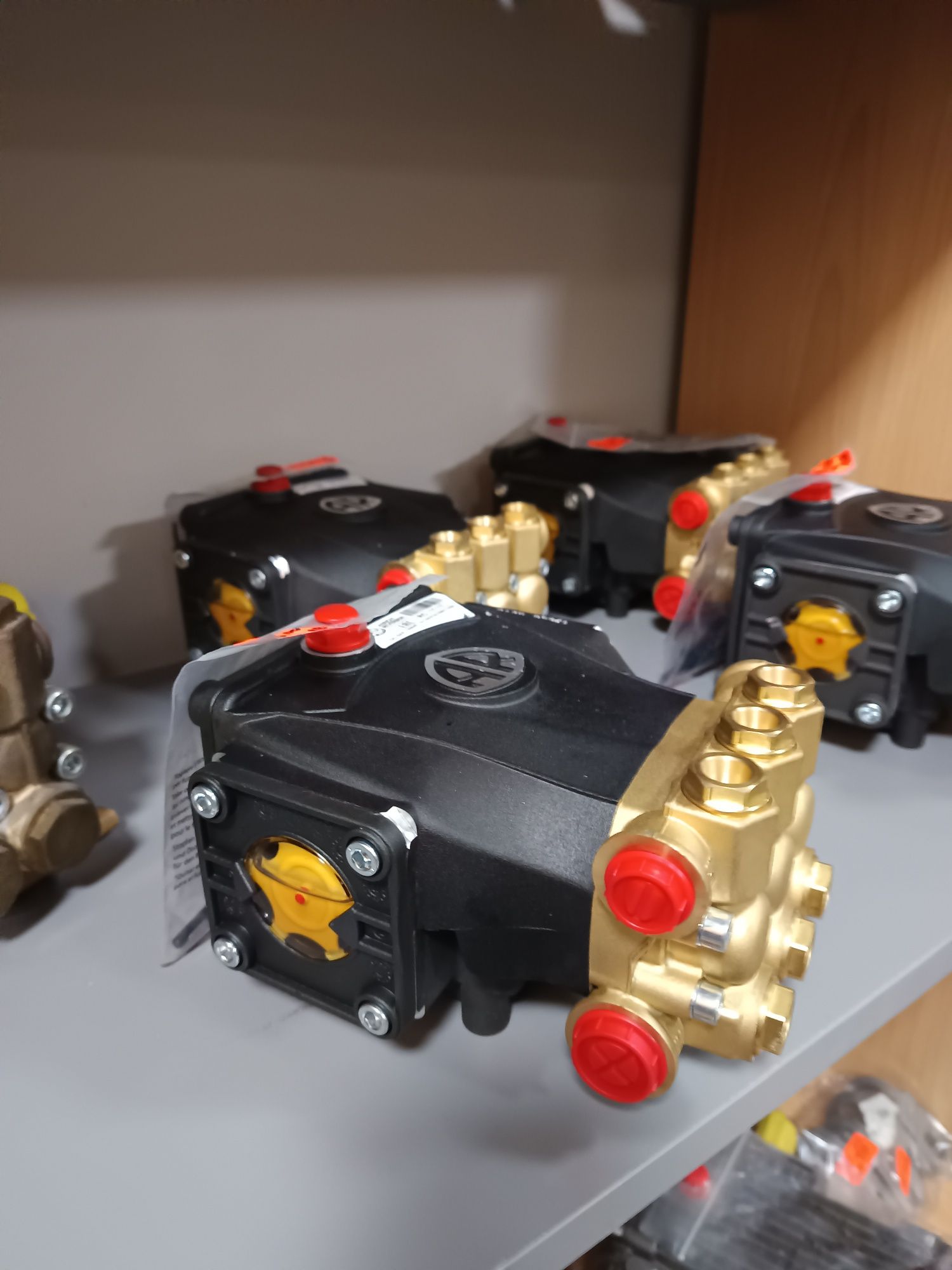 Глава за помпа Interpump WS 151-201