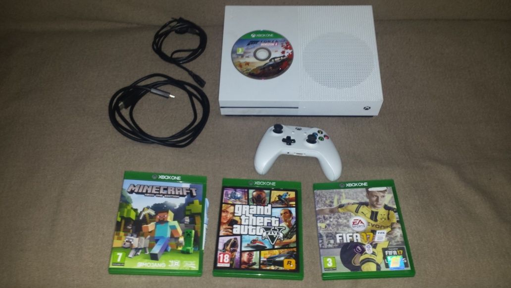 40 Jocuri XBOX ONE si XBOX 360 GTA5 Maneta One si 360 si XBOXONE S 1 T