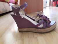 Дамски лилави сандали платформа