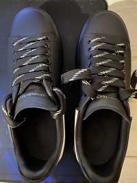 Adidasi mcqueen black leather