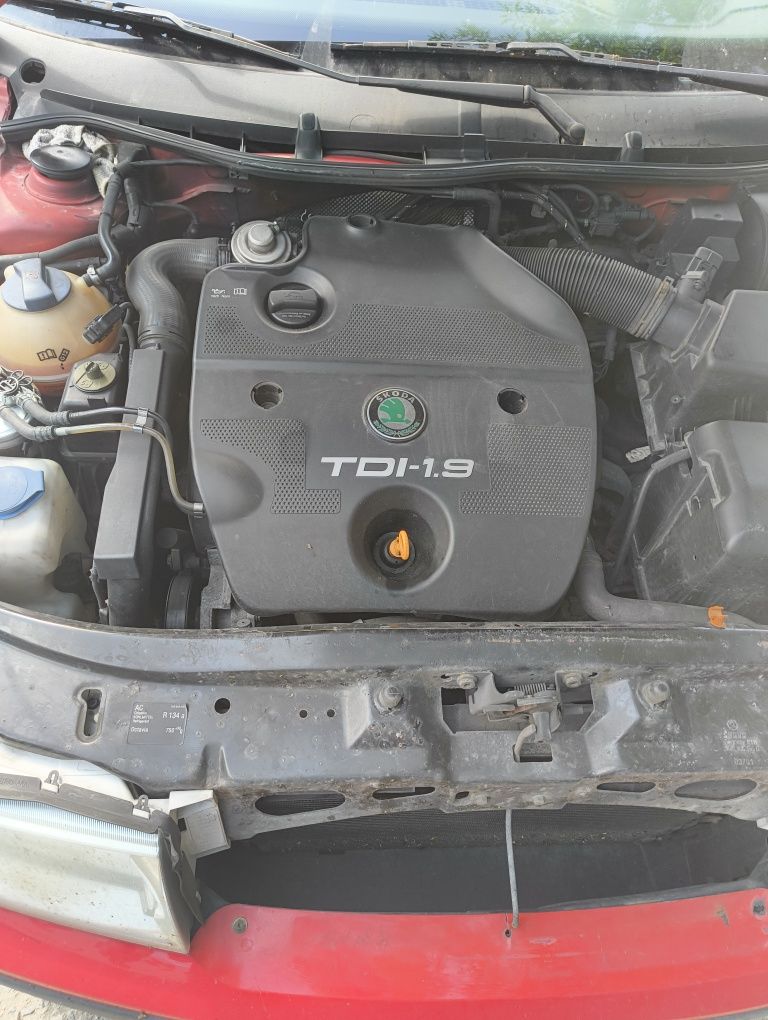 Шкода Октавия 1.9TDI 90ks  2555 лв