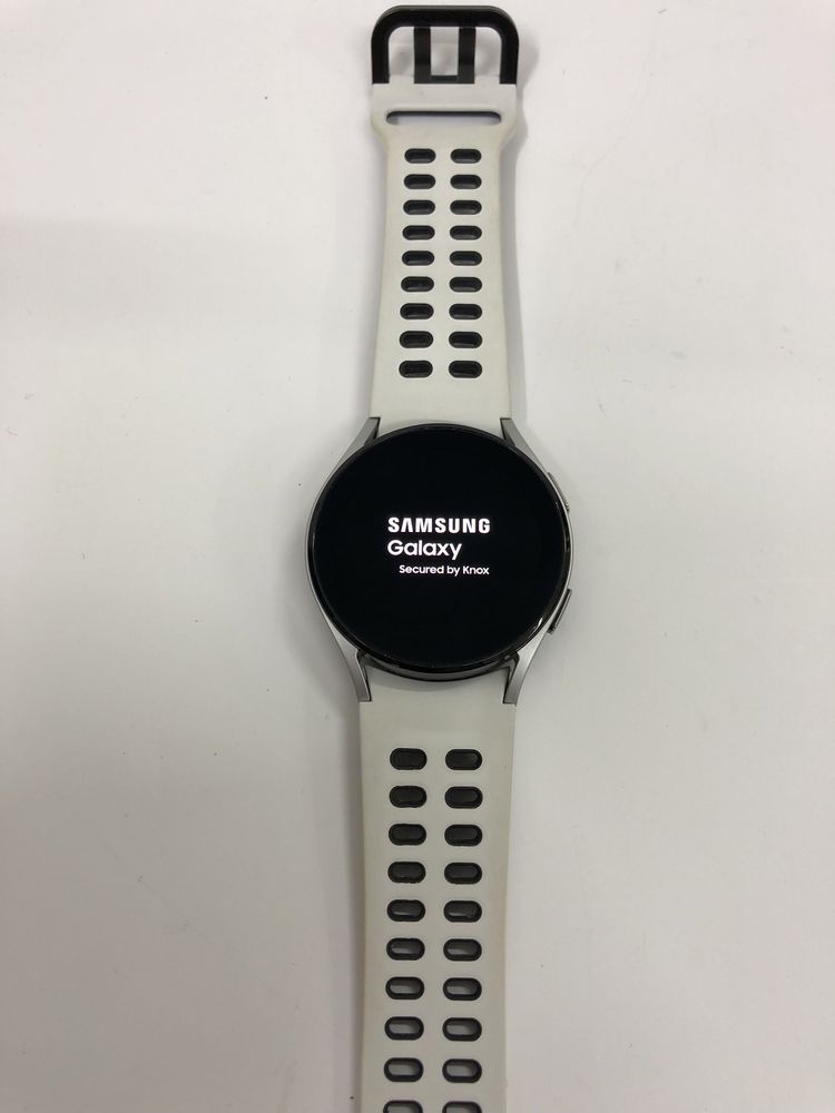Ceas Samsung Galaxy Watch 4, 40mm, Silver / Sports Band -N-