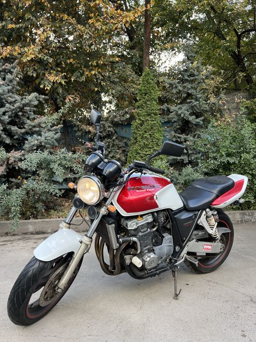 Мотоцикл Свеже Доставлен из Японии HONDA CB1000. Мотосалон в Алматы!