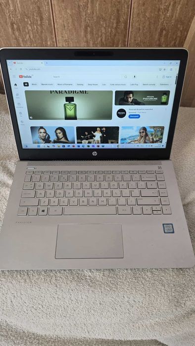 Hp pavilion i5 gen 8 A