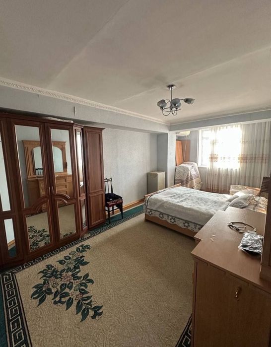 Продается 4х комнатная ул.Бобура