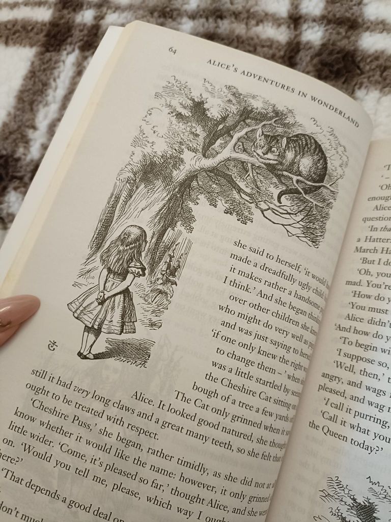 The complete ilustrated Lewis Carroll