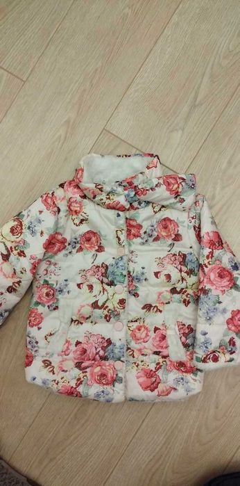 Зимно яке на цветя за момиче с пухена подплата