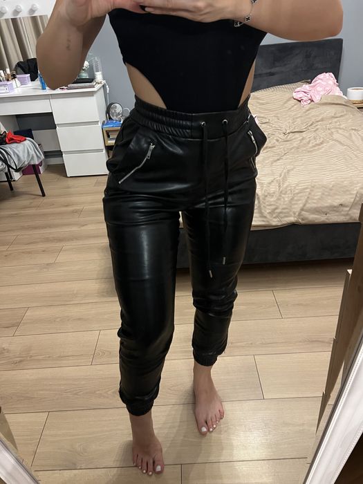 Pantaloni piele eco S