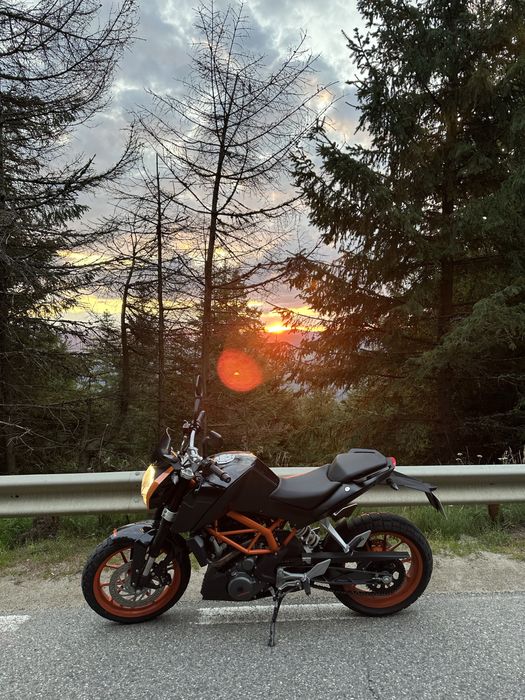Ktm duke 390cc.