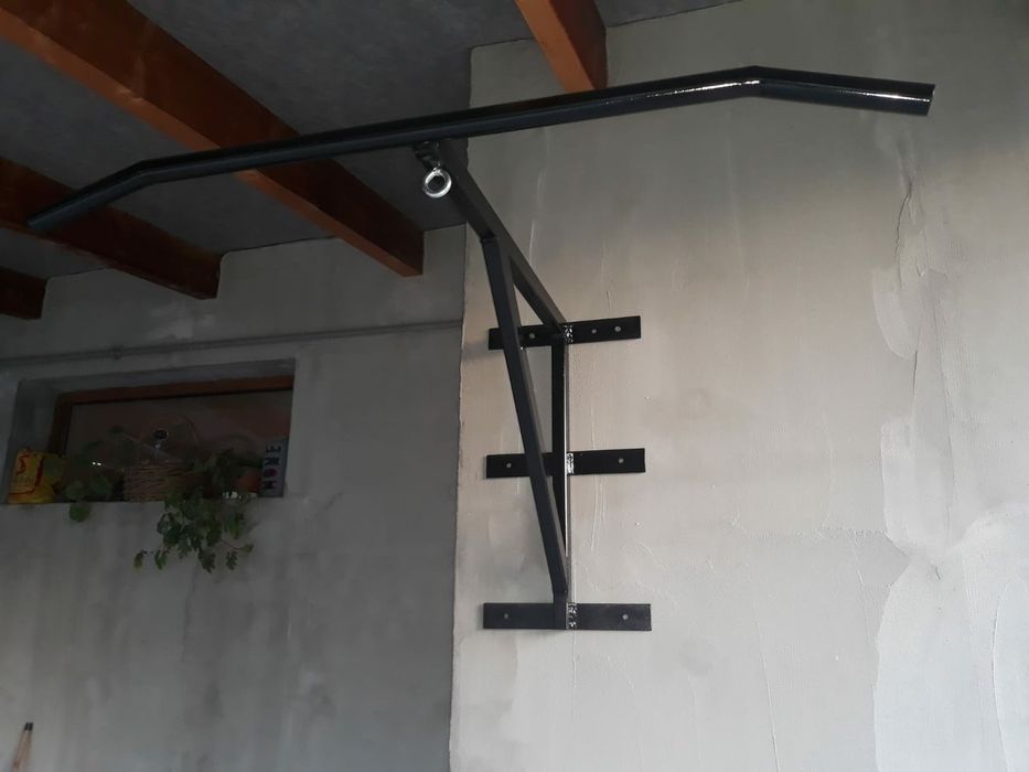 Suport pentru sac de box perete cu bara de tractiune