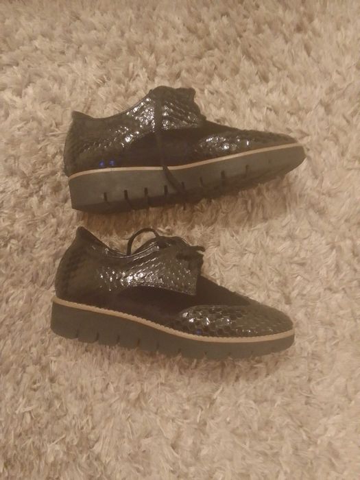 Дамски спортно елегантни обувки