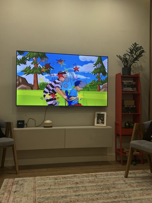 Продам тумбу под телевизор и стеллаж