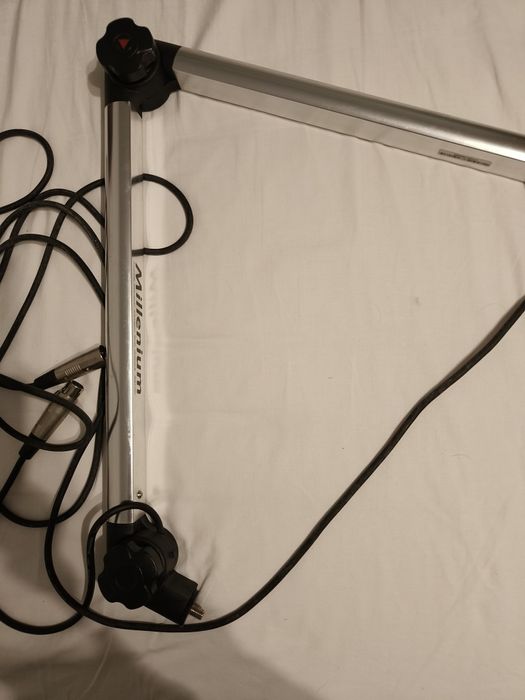 Braț Microfon Millenium DS200 Silver