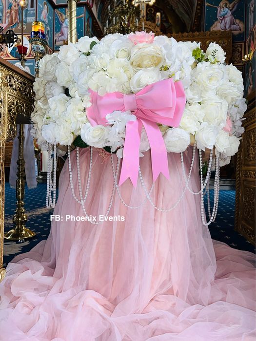 Aranjament cristelnita decor biserica botez tematica decoratiuni flora