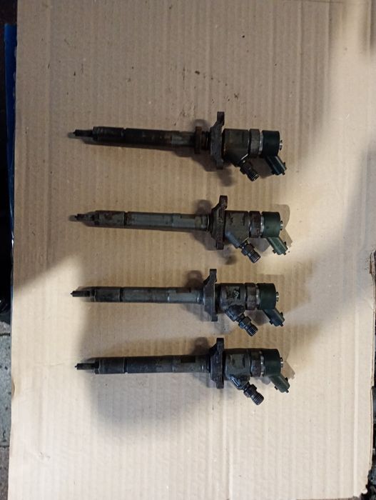 Injector injectoare ford focus c max 1.6tdci cod 0445110259 peugeot