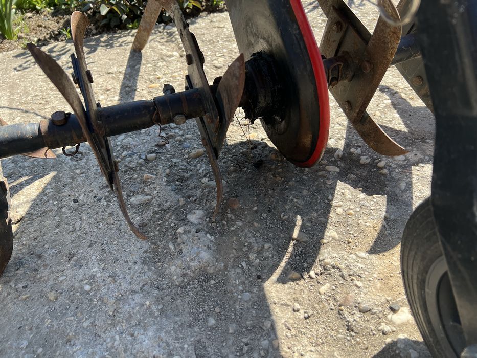 Vând motocultor Mitsubishi GT 600