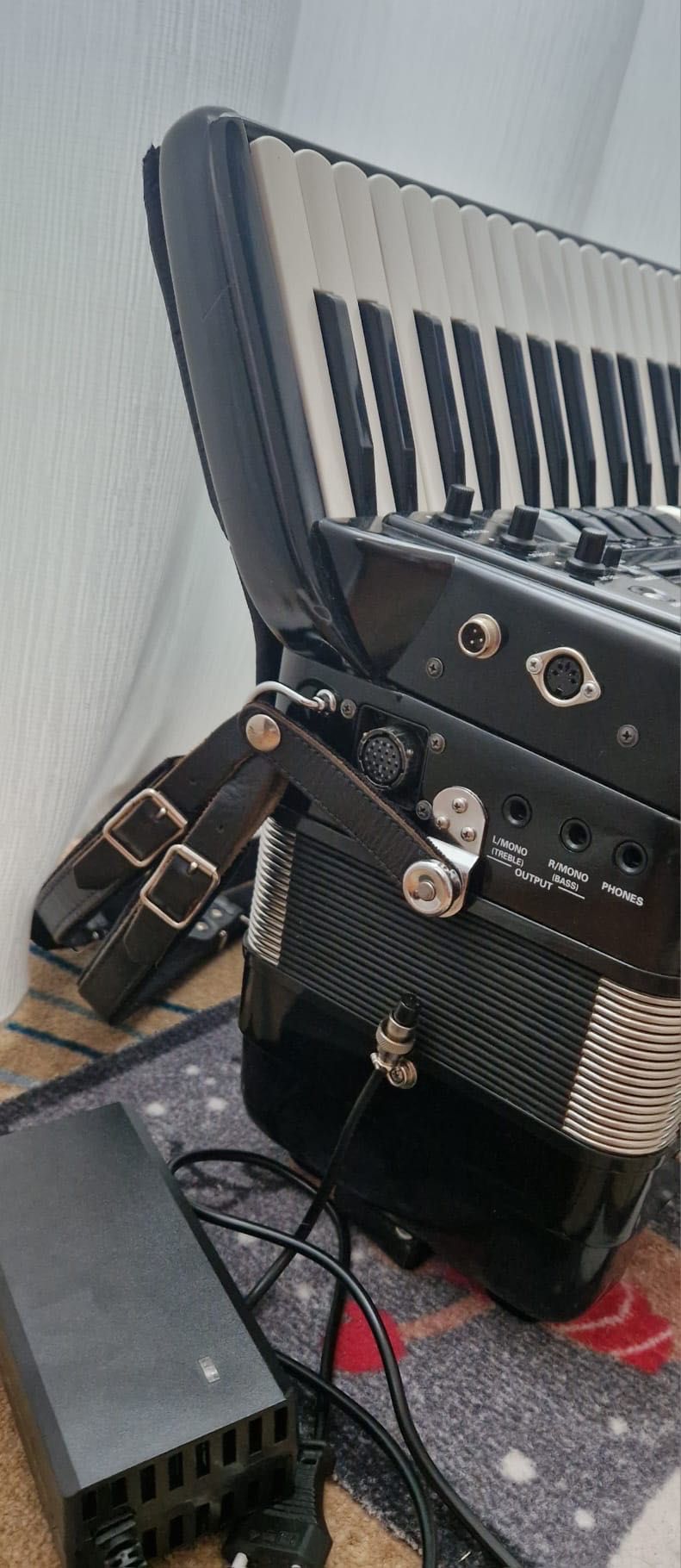 Acordeon fr7x  in stare perfectă