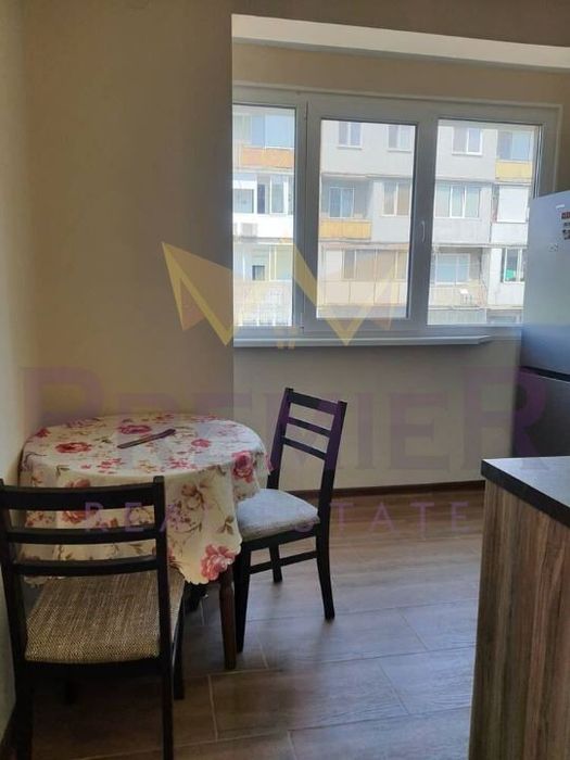 Дава се под наем Многостаен апартамент в Варна, Трошево - 90 кв.м за 586.5 € - Снимка #2