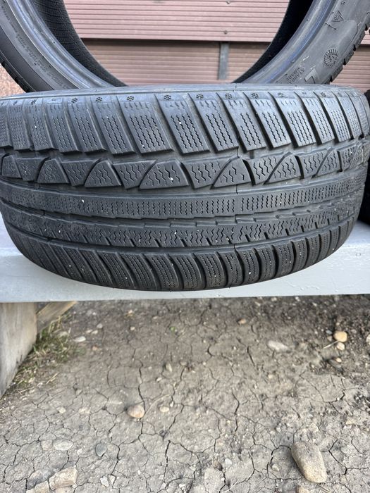 Anvelope Iarna 235/45 r17