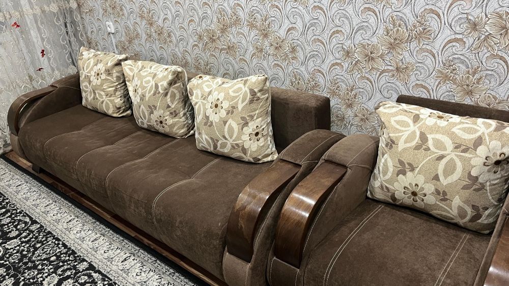 Продам уголок отдыха.